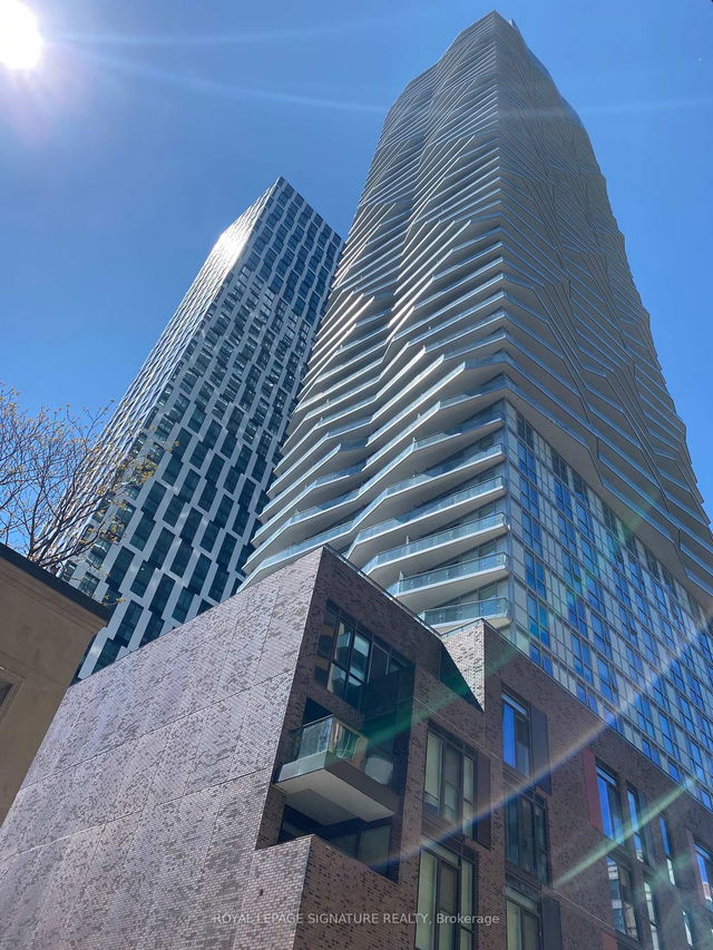 205 - 100 Dalhousie Street
