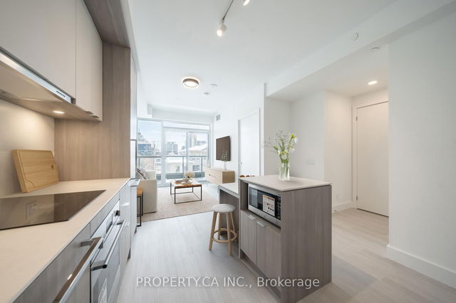 818 - 625 Sheppard Avenue