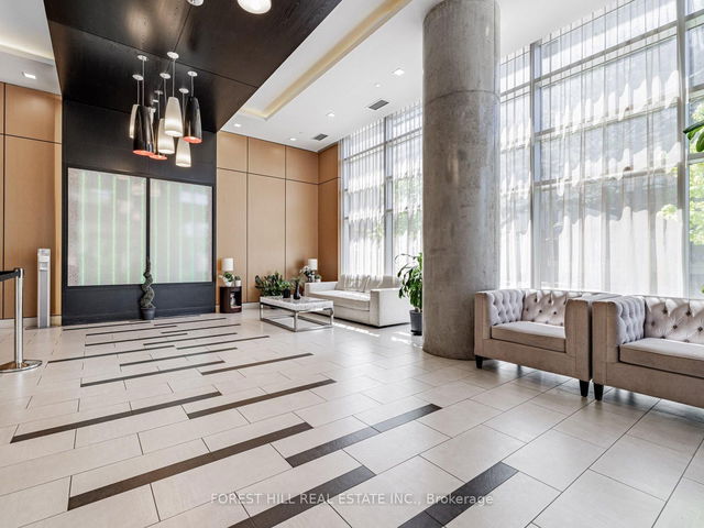 510 - 58 Orchard View Boulevard