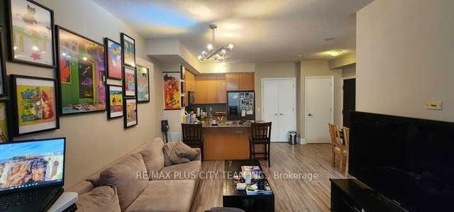 2807 - 12 Yonge Street