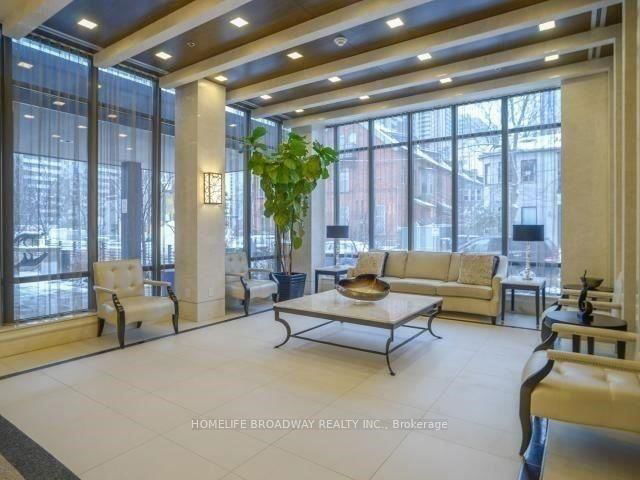 903 - 28 Linden Street