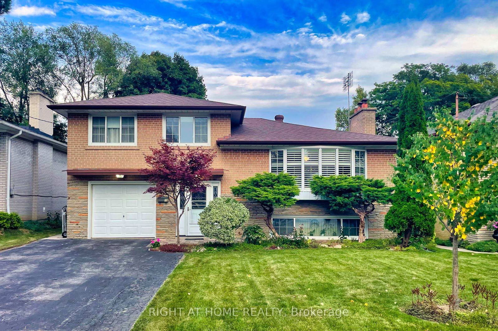 Detached House for lease at 79 Heathview Avenue, Toronto, Bayview Village, M2K 2C3 - MLS: C12176843