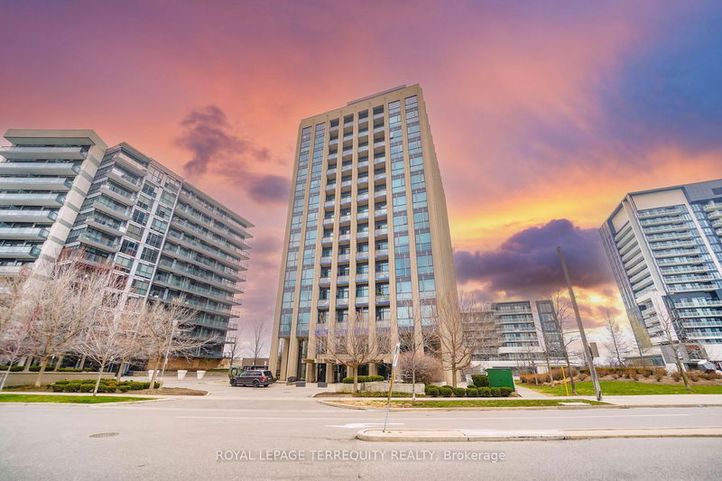 home for lease on 204-75 The Donway N/A W