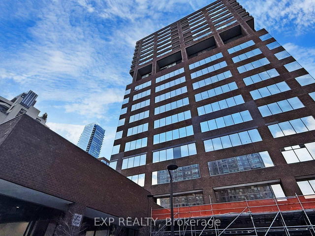 1709 - 914 Yonge Street