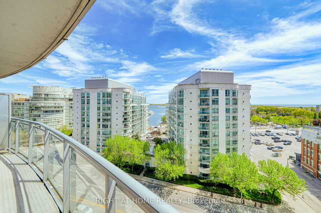 1016 - 38 Dan Leckie Way