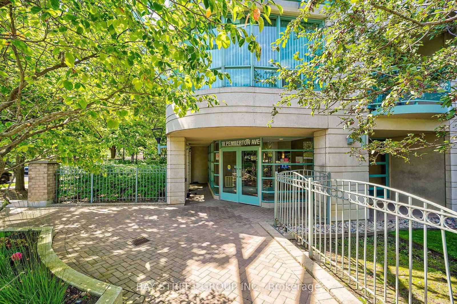 Condo for sale at 106-18 Pemberton Avenue, Toronto, Newtonbrook East, M2M 4K9 - MLS: C12177510