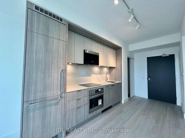 919 - 6 Greenbriar Road