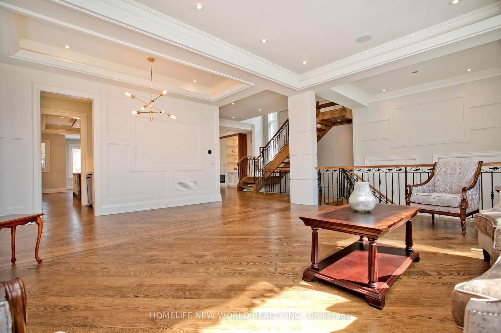 Detached House for sale at 302. Johnston Avenue, Toronto, Lansing-Westgate, M2N 1H7 - MLS: C12177608