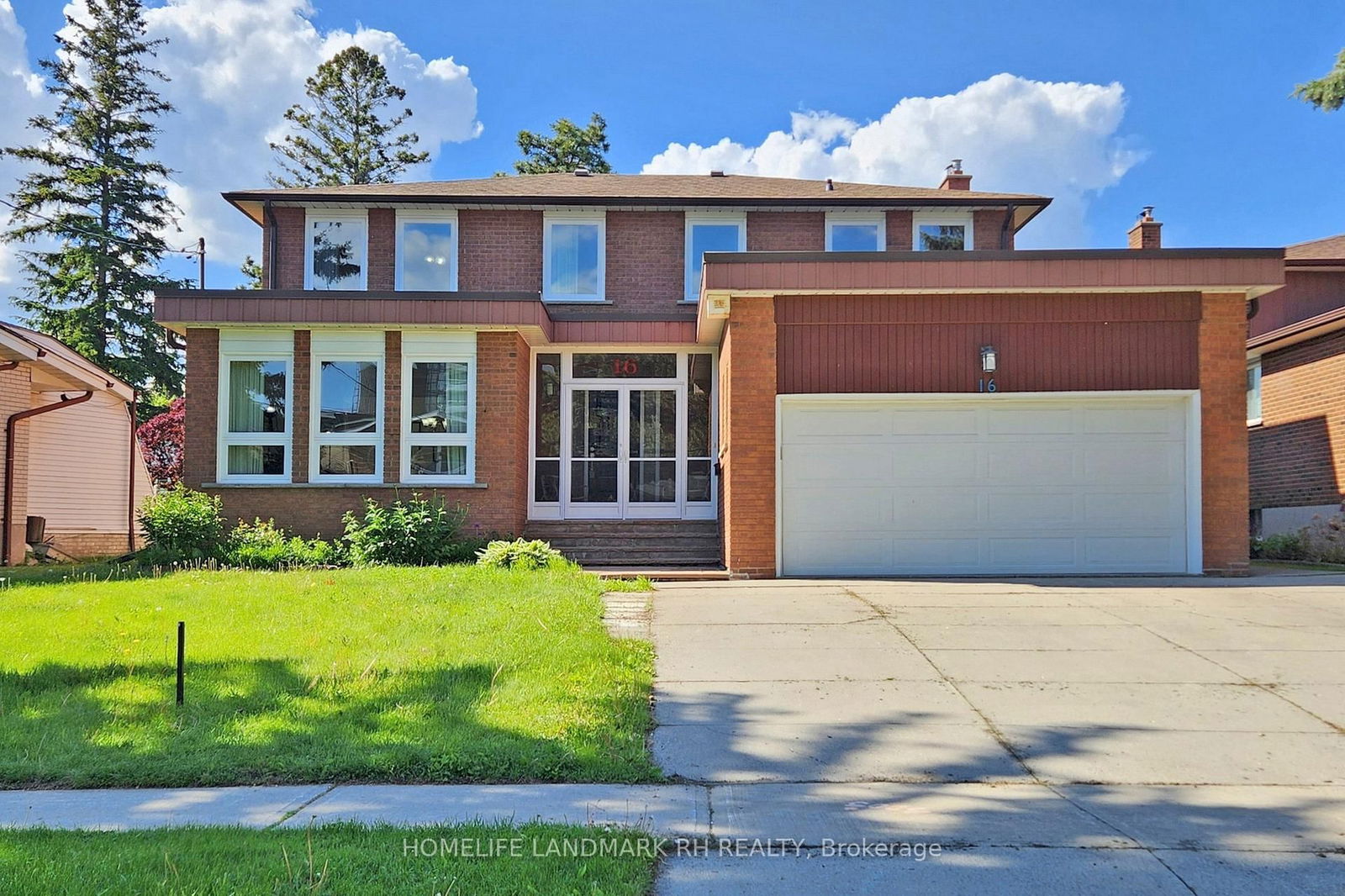Detached House for sale at 16 Clayland Drive, Toronto, Parkwoods-Donalda, M3A 2A4 - MLS: C12177634
