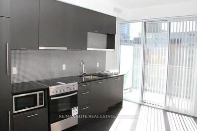 Unit 805 — 435 Richmond St, Toronto - Waterfront Communities C1 image-0-2