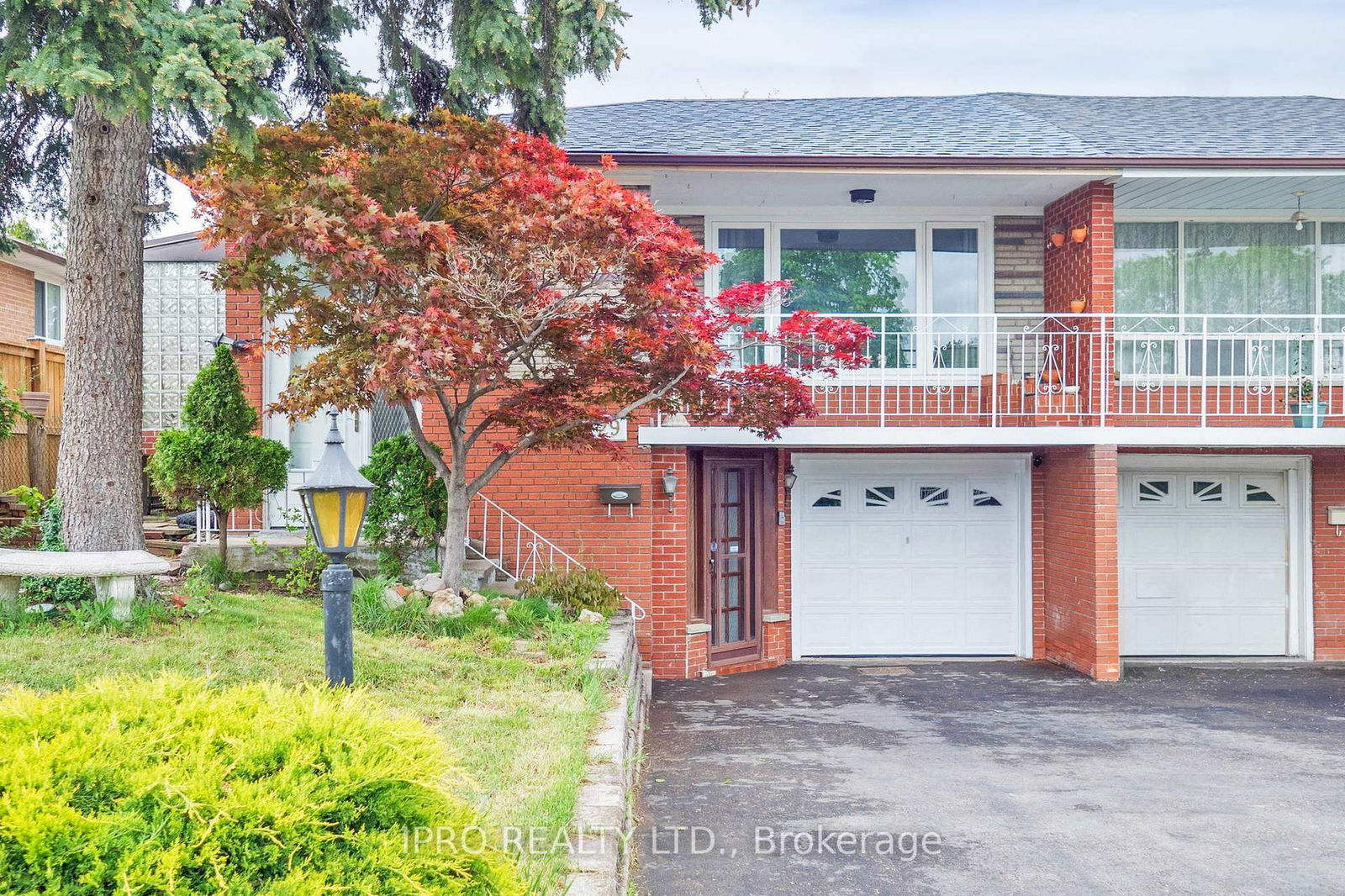 Semi-Detached House for sale at 29 Clipper Road, Toronto, Pleasant View, M2J 4C8 - MLS: C12177778