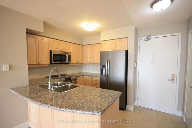1611 - 78 Harrison Garden Boulevard