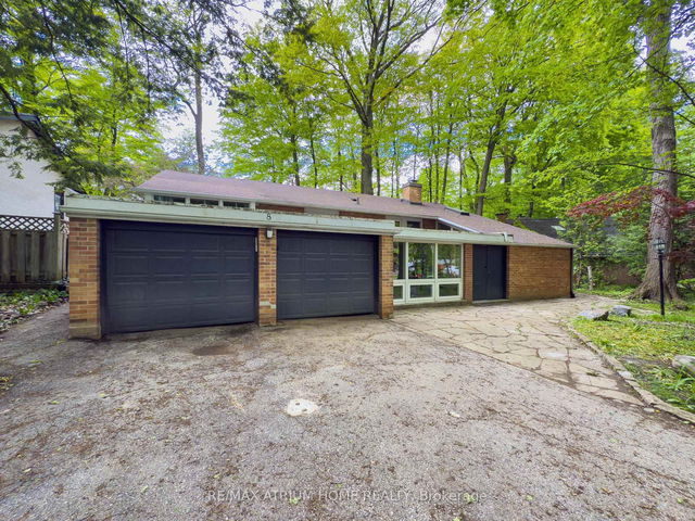 8 Waxwing Place