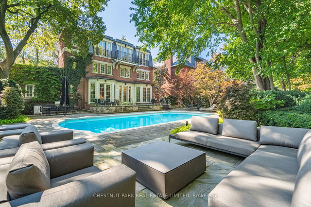 82 Chestnut Park Road