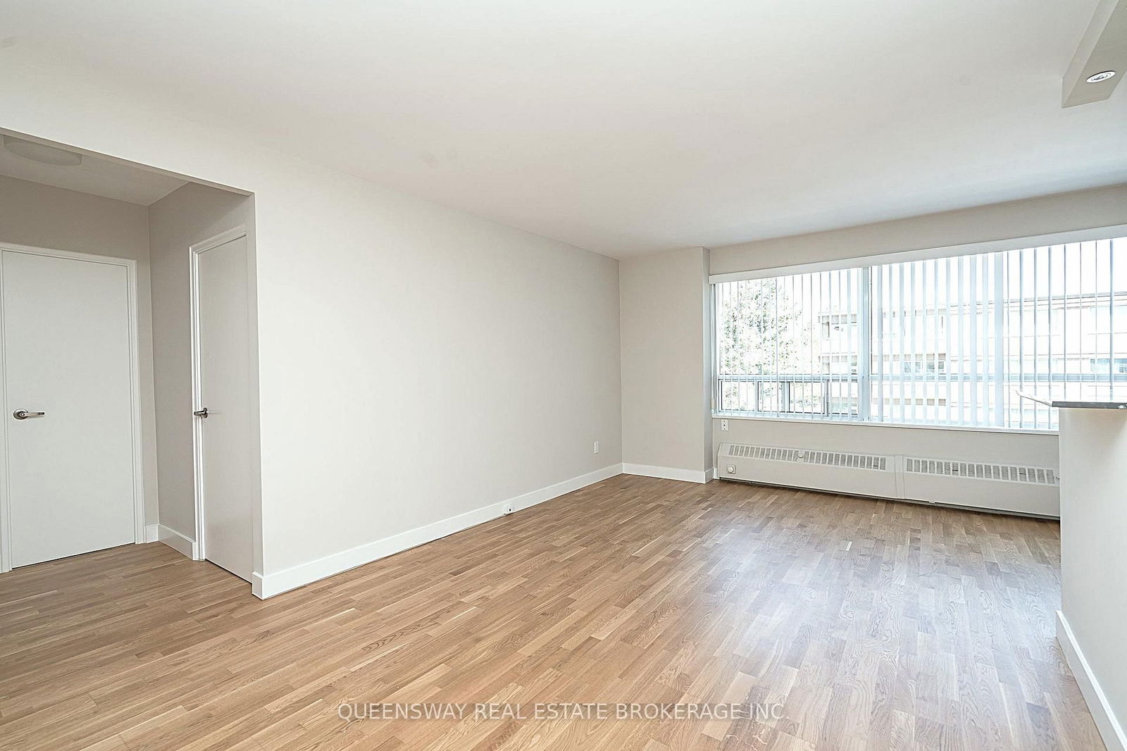 Semi-Detached House for lease at 302-265 Russell Hill Road, Toronto, Casa Loma, M4V 2T3 - MLS: C12178265