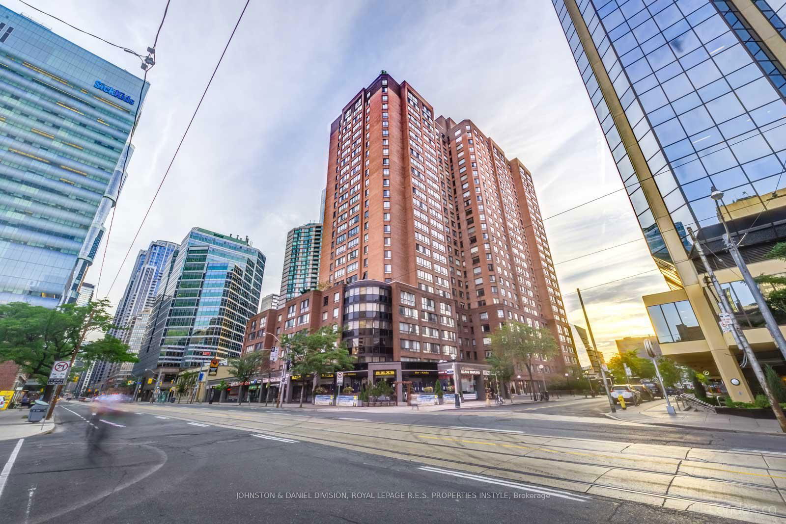 Condo for lease at 2623-633 Bay Street, Toronto, Bay Street Corridor, M5G 2G4 - MLS: C12178330