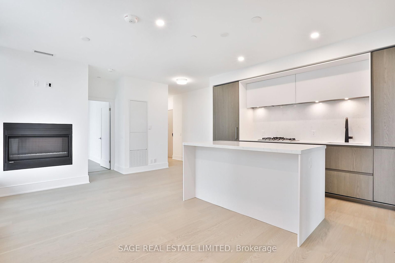 1 Hillsdale Avenue W, Unit 702 - Photo 12