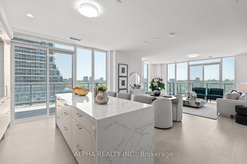 709 - 10 Inn On The Park Dr, Toronto, M3C 0P9 | Image 3