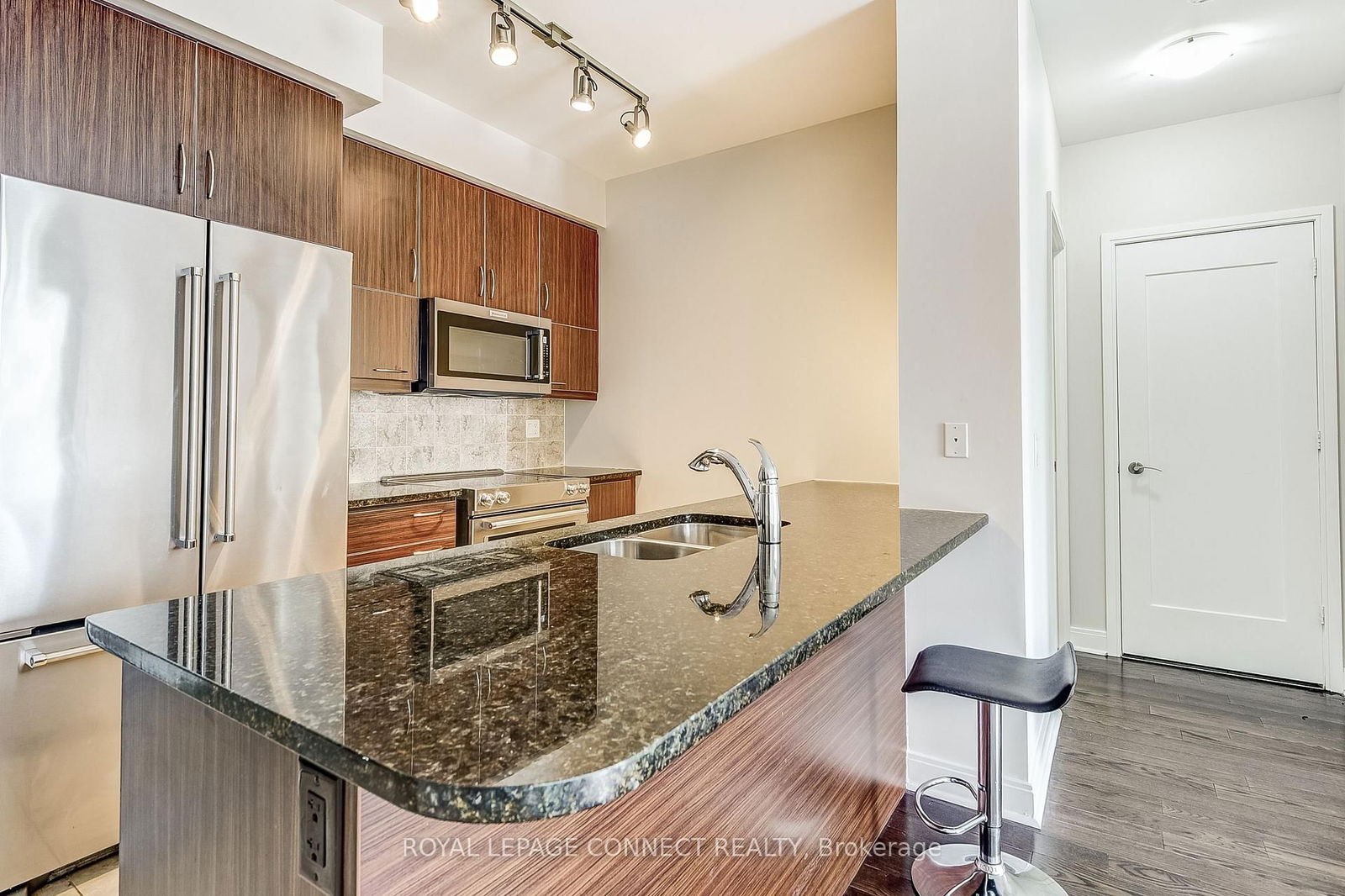 Condo for sale at 601-825 Church Street, Toronto, Rosedale-Moore Park, M4W 3Z4 - MLS: C12178703