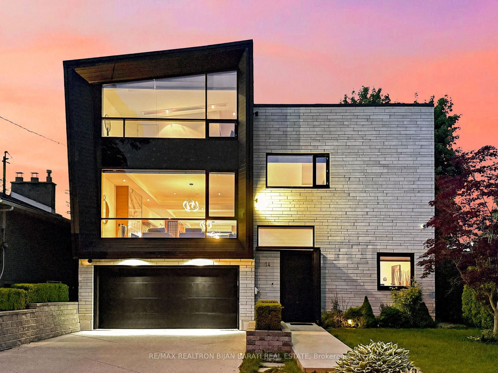 Detached House for sale at 14 Windham Drive, Toronto, Bayview Village, M2K 1X8 - MLS: C12179085