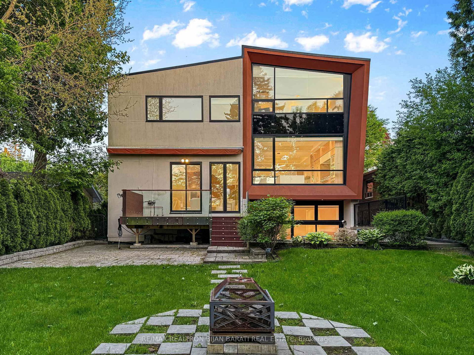 Detached House for sale at 14 Windham Drive, Toronto, Bayview Village, M2K 1X8 - MLS: C12179085