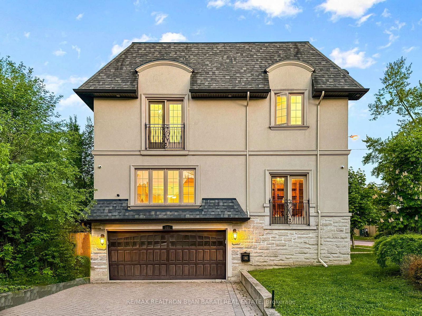Detached House for sale at 221 Elmwood Avenue, Toronto, Willowdale East, M2N 3M8 - MLS: C12179337