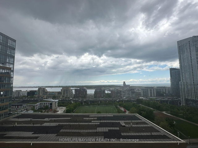 1707 - 15 Iceboat Terrace