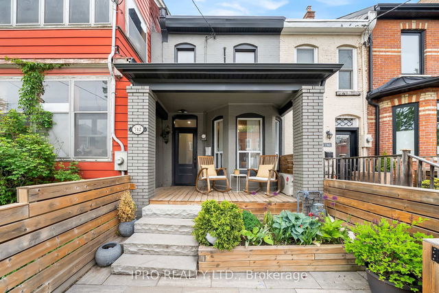 742 Richmond Street