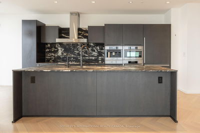 Unit 5503 — 180 University Ave, Toronto - University image-0-4