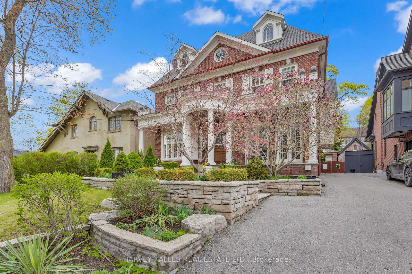 Detached House for sale at 104 Dawlish Avenue, Toronto, Lawrence Park South, M4N 1H3 - MLS: C12179664