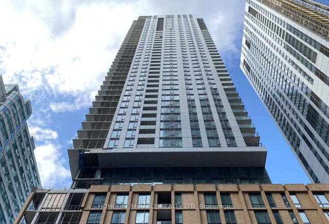 1110 - 8 Widmer Street
