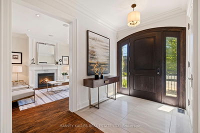 568 Deloraine Ave, Toronto - Bedford Park-Nortown image-0-4