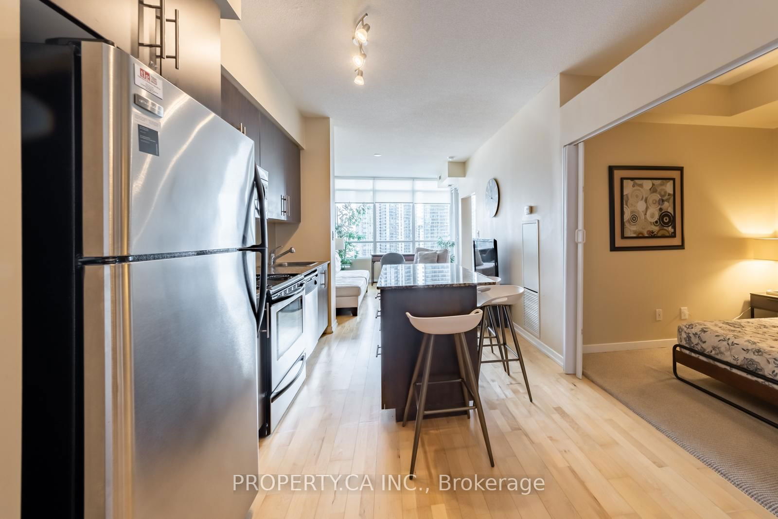 Condo for sale at 2205-55 Bremner Boulevard, Toronto, Waterfront Communities C1, M5J 0A6 - MLS: C12180092