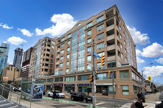 209 - 980 Yonge Street