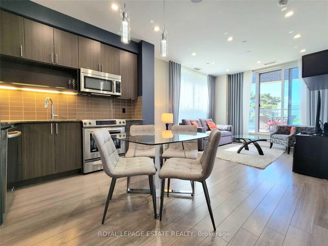 211 - 18 Graydon Hall Drive