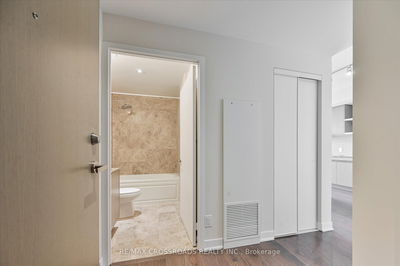 Unit 6805 — 88 Harbour St, Toronto - Waterfront Communities C1 image-0-2