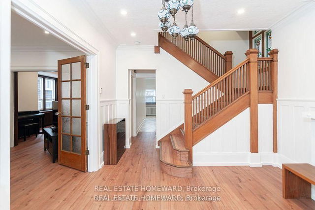 56 Oakwood Avenue