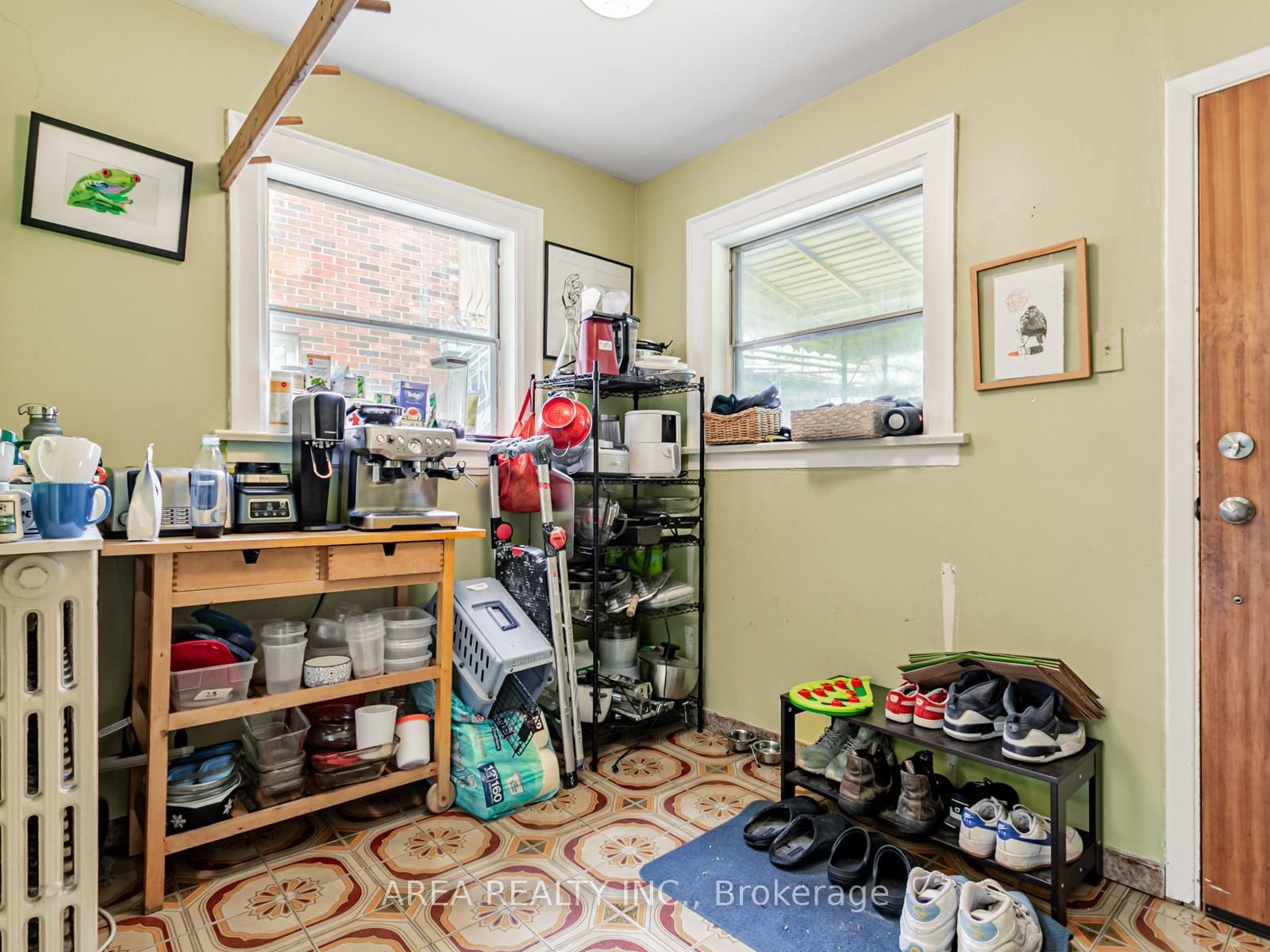 Listing Image 7