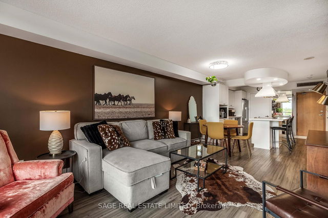 522 - 550 Queens Quay