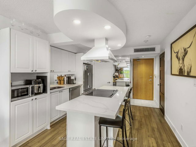 522 - 550 Queens Quay