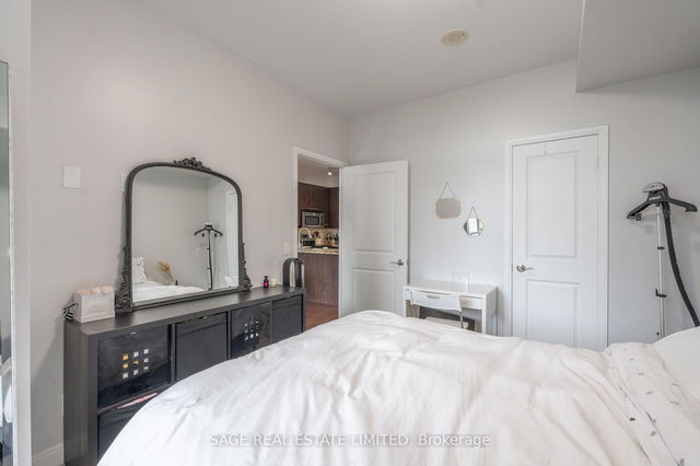 604 - 88 Broadway Avenue