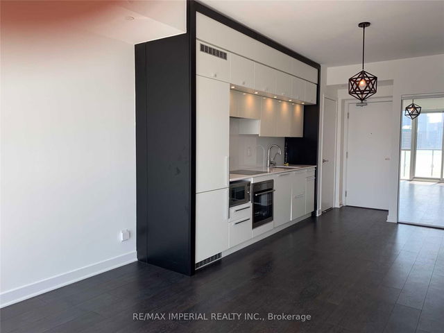2502 - 15 Grenville Street