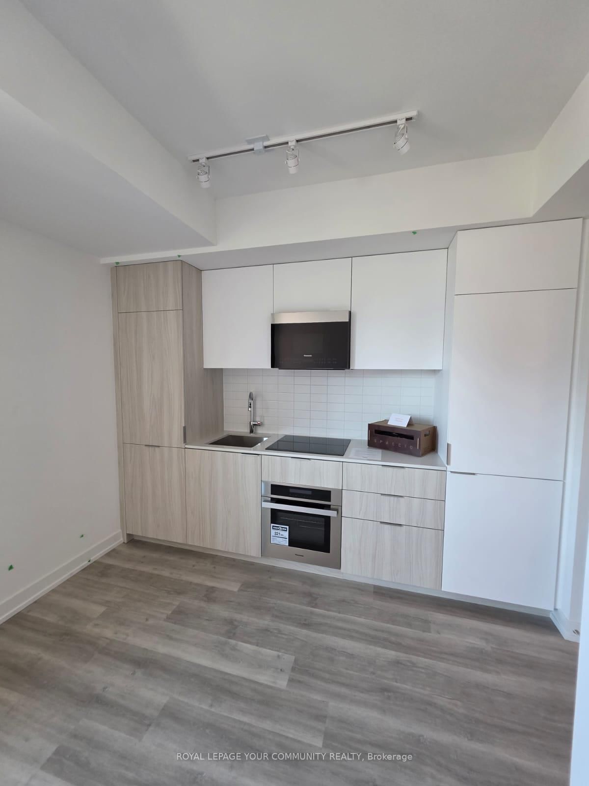 28 Eastern Avenue, Unit 1020 - Photo 7