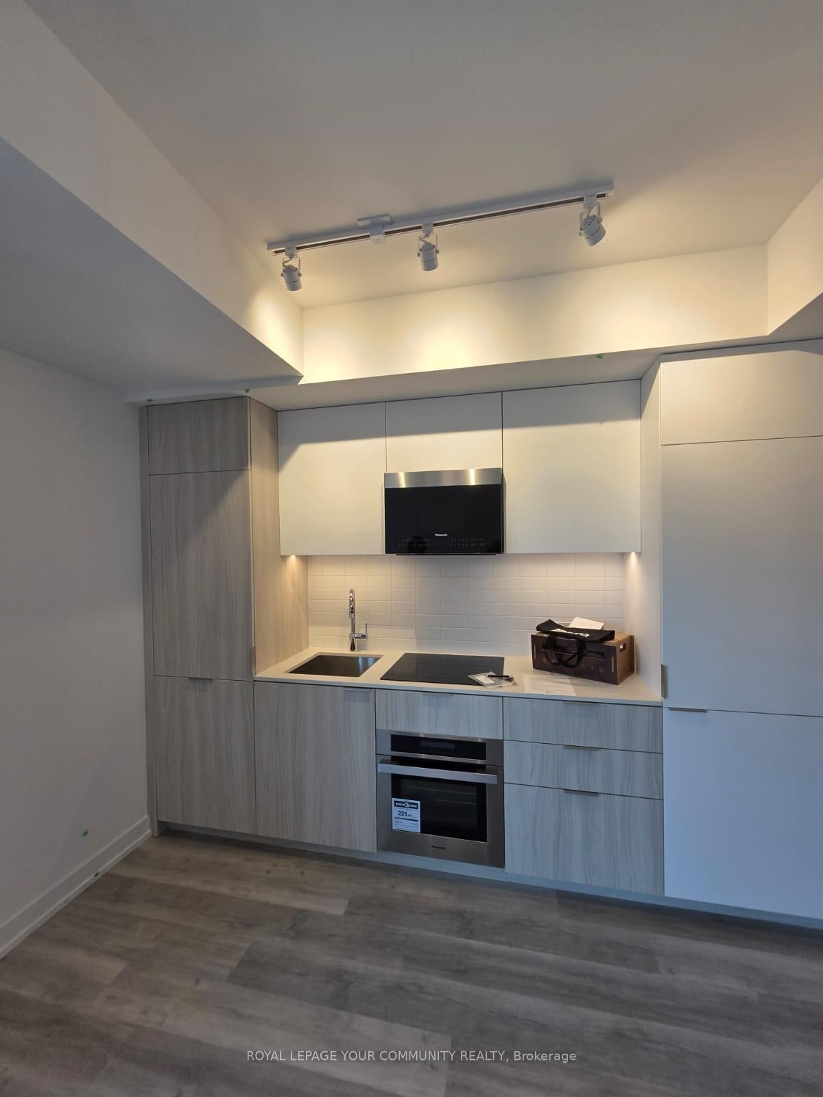 28 Eastern Avenue, Unit 1020 - Photo 8