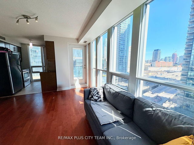 1305 - 18 Harbour Street