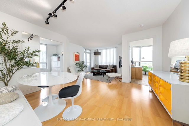 1502 - 78 Harrison Garden Boulevard