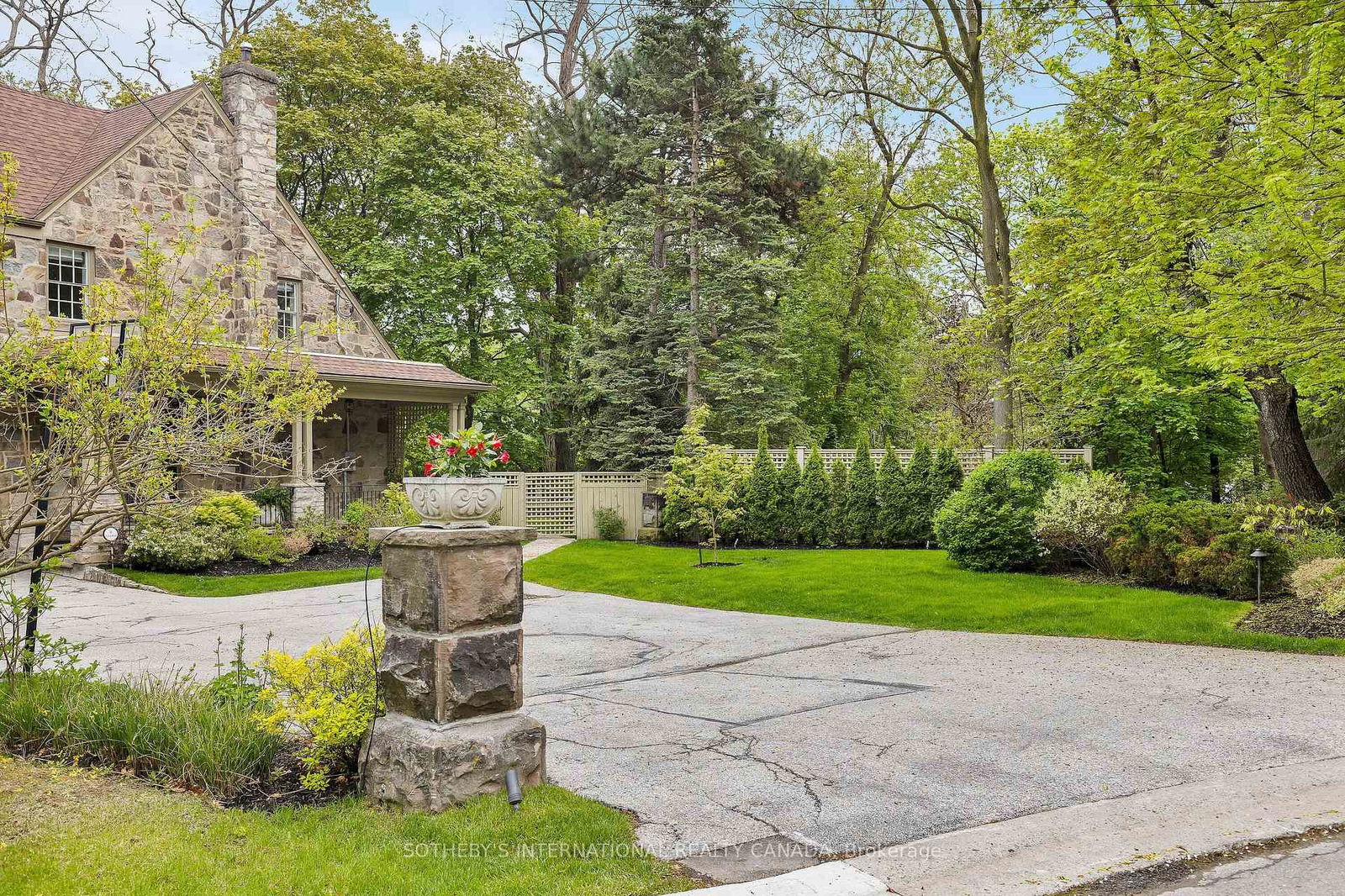 Detached House for sale at 3 Mason Boulevard, Toronto, Bedford Park-Nortown, M5M 3C6 - MLS: C12182001