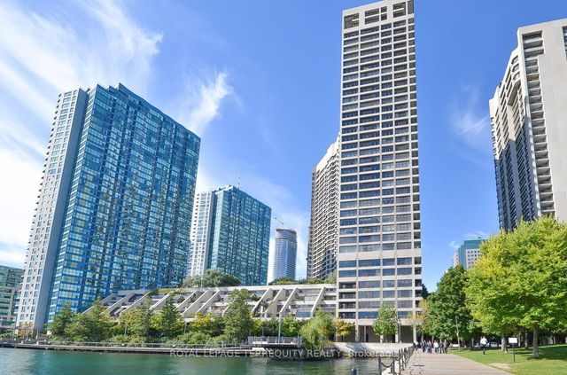 3110 - 65 Harbour Square