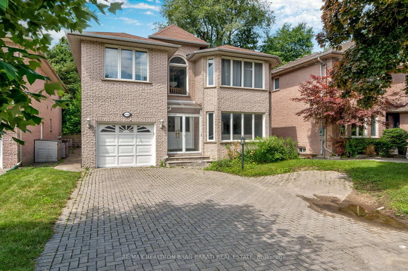 3022 Bayview Avenue, Toronto