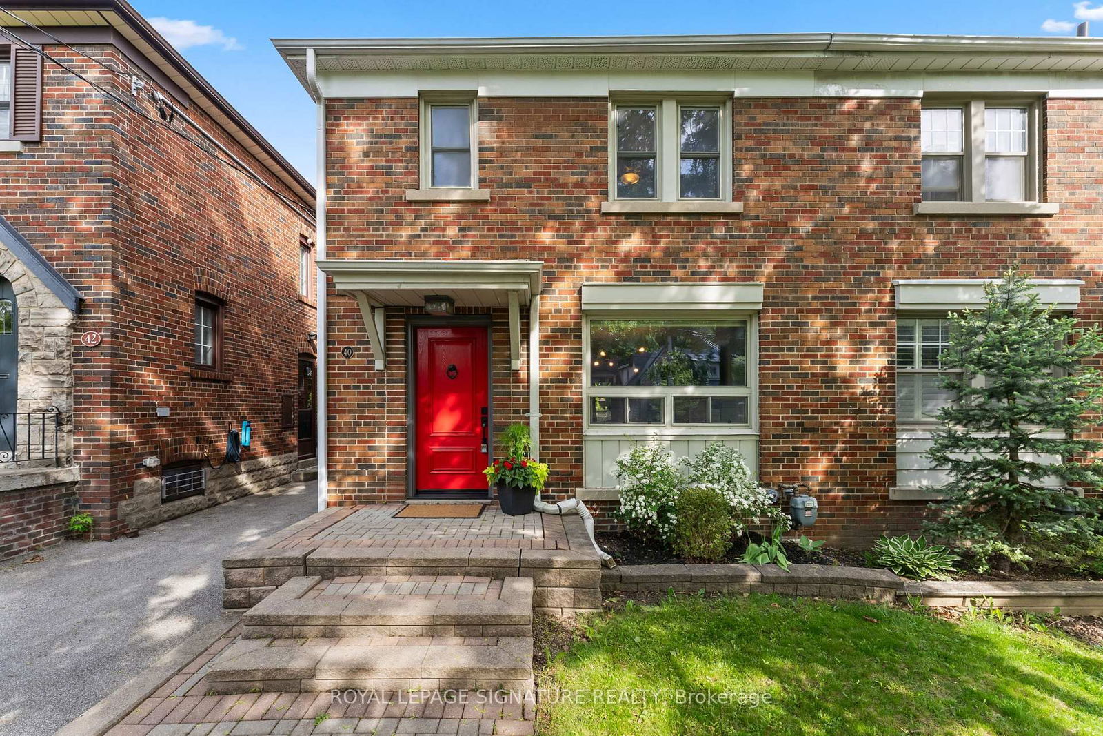 Semi-Detached House for sale at 40 Southvale Drive, Toronto, Leaside, M4G 1G3 - MLS: C12182155